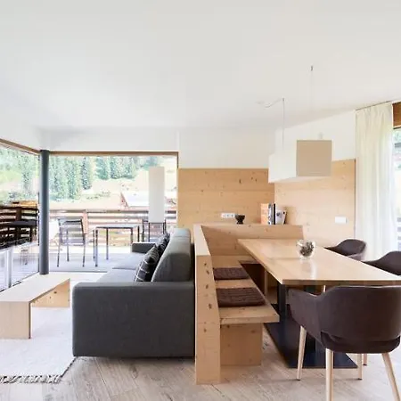 Aparthotel Saleghes Dolomites 3*