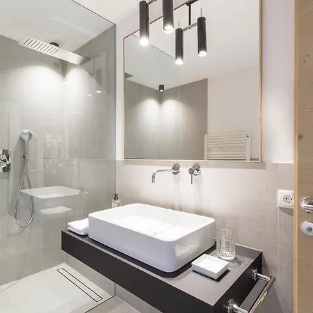 Saleghes Dolomites Aparthotel Sëlva